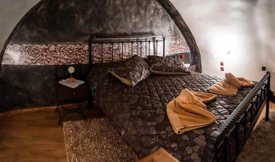 Despotikon Dimitsana Guest House - Ξενώνας Δεσποτικόν Αντωνόπουλου מראה חיצוני תמונה